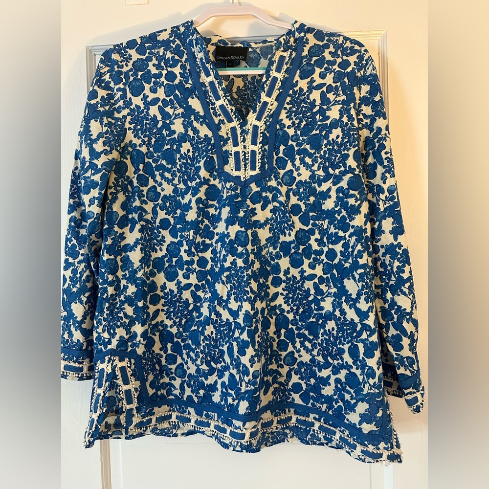 Cynthia Rowley Blue and White Floral Tunic, Size L